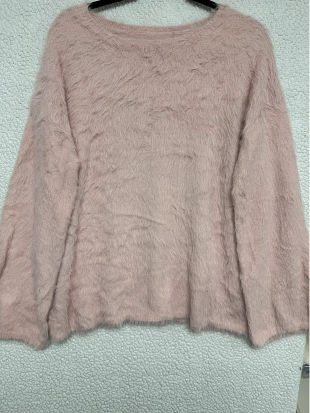 Womens Medium Pink Fuzzy Eyelash Knit Sweater Long Sleeve Soft Cozy Pullover